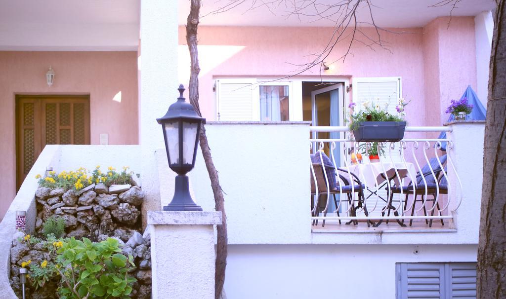 Apartment Andrea Baška Voda Εξωτερικό φωτογραφία