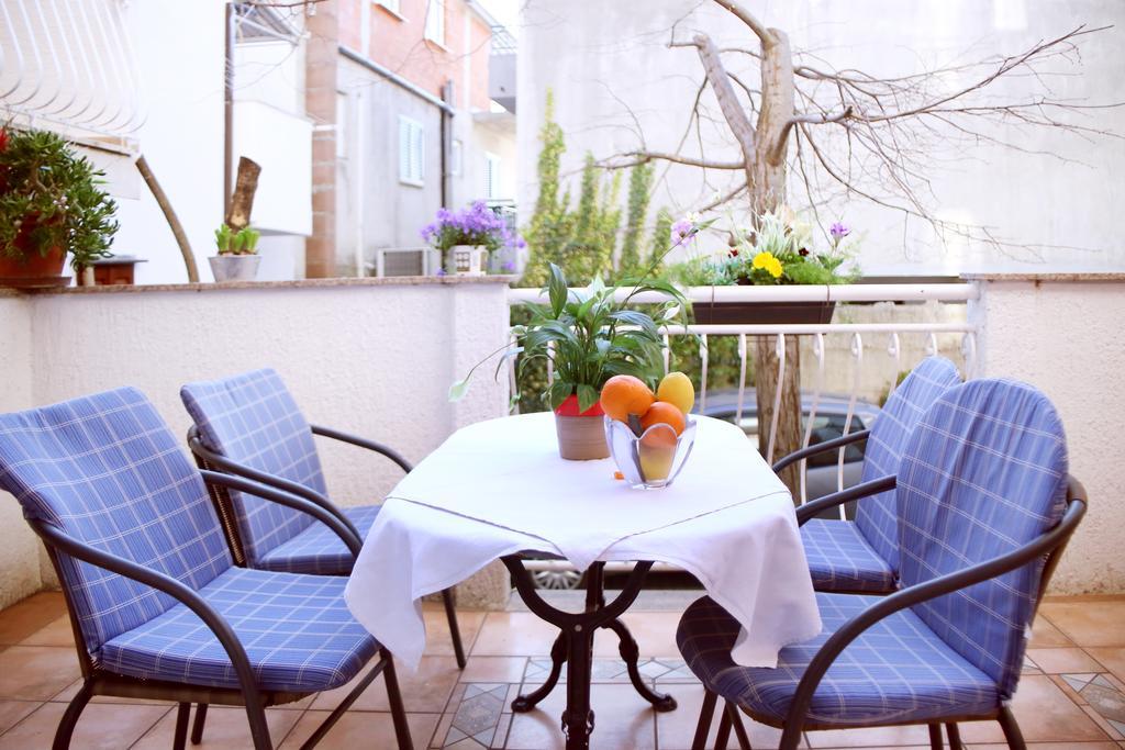 Apartment Andrea Baška Voda Εξωτερικό φωτογραφία